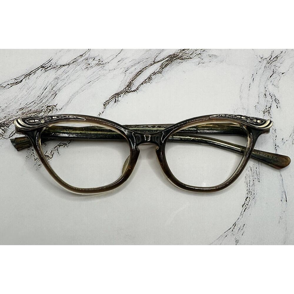 Vintage 1950s,1960s Mid-Century Liberty USA Cat Eye 51/4- Pre Used